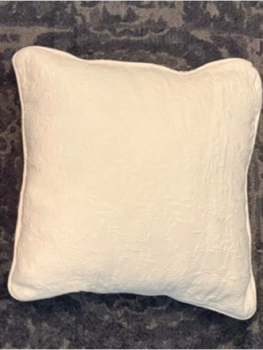 Pillow(s) with cotton matelasse covers